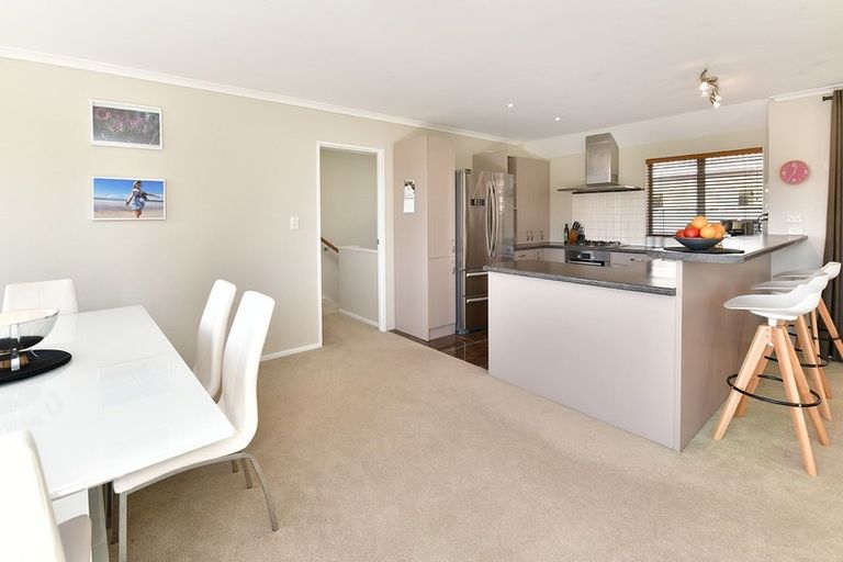 Photo of property in 11 Parkwood Crescent, Gulf Harbour, Whangaparaoa, 0930