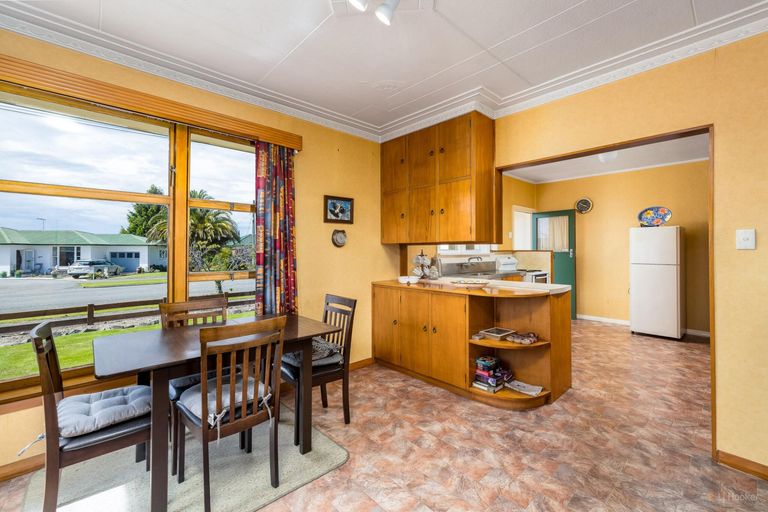 Photo of property in 30 Hughes Street, Waimate, 7924