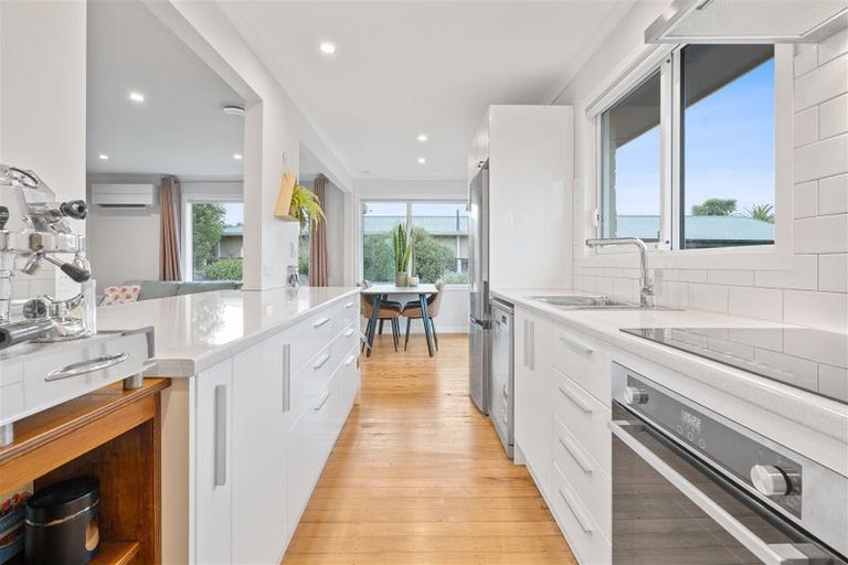 Photo of property in 4 Pethig Place, Halswell, Christchurch, 8025