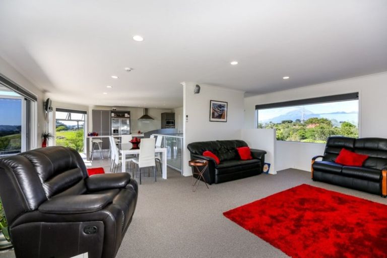 Photo of property in 58b Veale Road, Frankleigh Park, New Plymouth, 4371