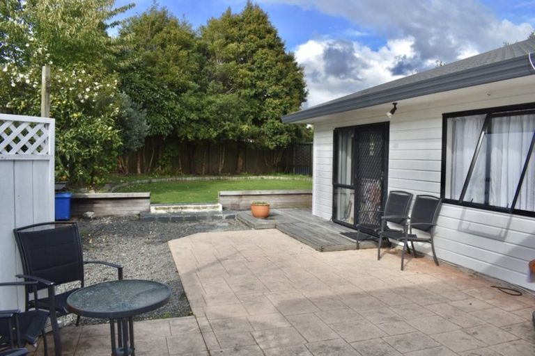 Photo of property in 12 Renata Road, Otaki, 5512