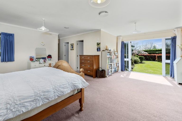 Photo of property in 93 Acacia Heights Drive, Acacia Bay, Taupo, 3385