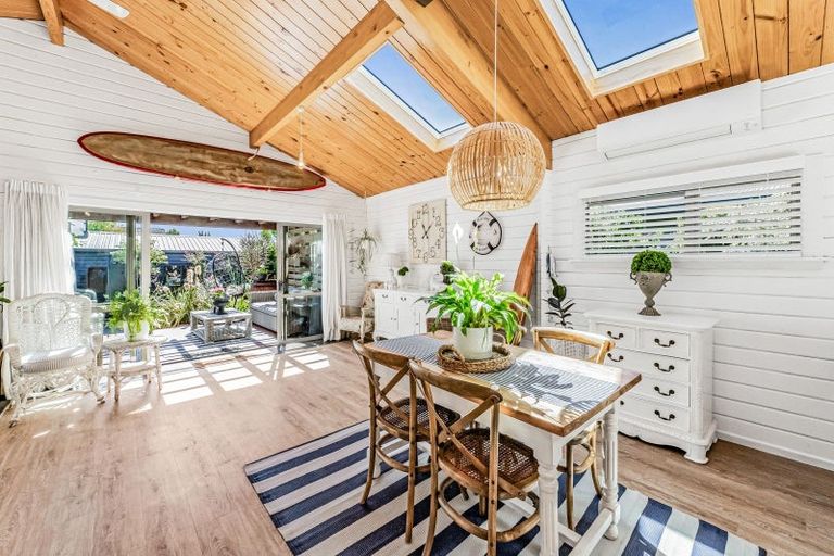 Photo of property in 11 Swindells Road, Waikuku Beach, 7473