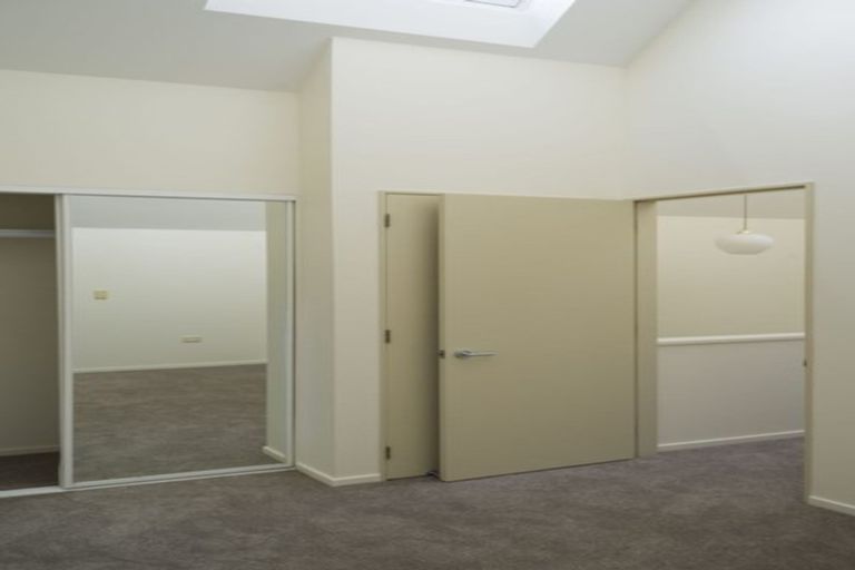 Photo of property in 31-41 Pirie Street, Mount Victoria, Wellington, 6011