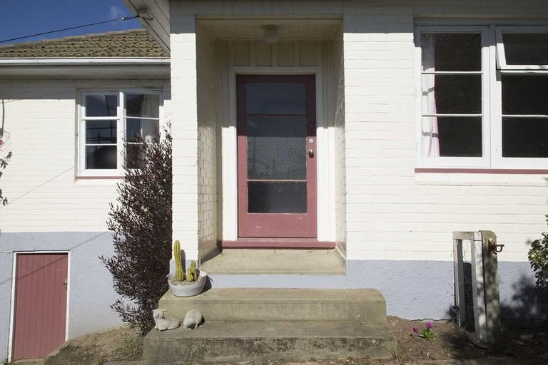 Photo of property in 17 Prospect Bank, Wakari, Dunedin, 9010