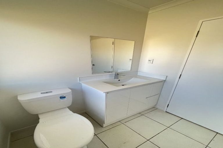 Photo of property in 315 Mahia Road, Weymouth, Auckland, 2103