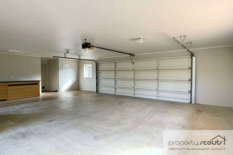 Photo of property in 6c Highfield Place, Highlands Park, New Plymouth, 4312