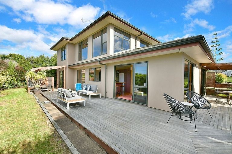 Photo of property in 32 Alec Craig Way, Gulf Harbour, Whangaparaoa, 0930