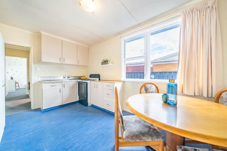 Photo of property in 2/113 Clouston Park Road, Clouston Park, Upper Hutt, 5018