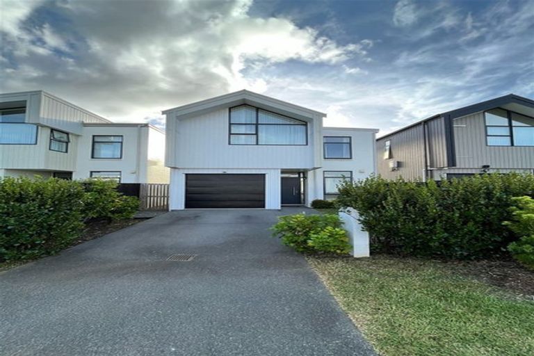 Photo of property in 51 Battalion Drive, Papakura, 2110