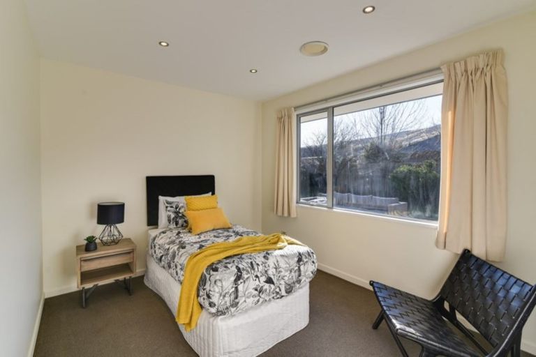 Photo of property in 42 Erskine Street, Lake Hayes, Queenstown, 9304