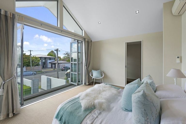 Photo of property in 72 Wai-iti Terrace, Bryndwr, Christchurch, 8052