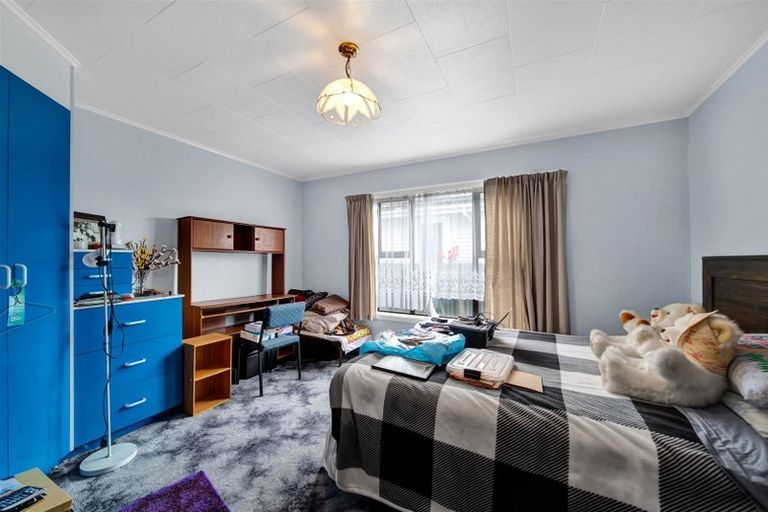 Photo of property in 30 Caledonia Street, Hawera, 4610