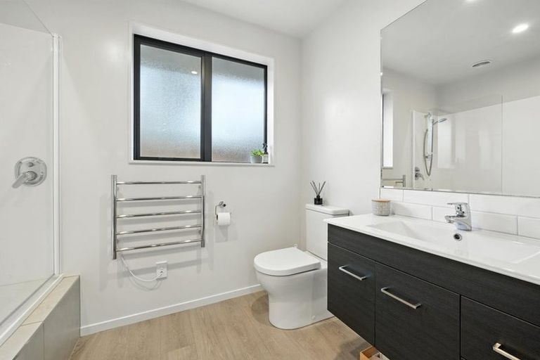 Photo of property in 28 John Raven Lane, Woodend, 7610