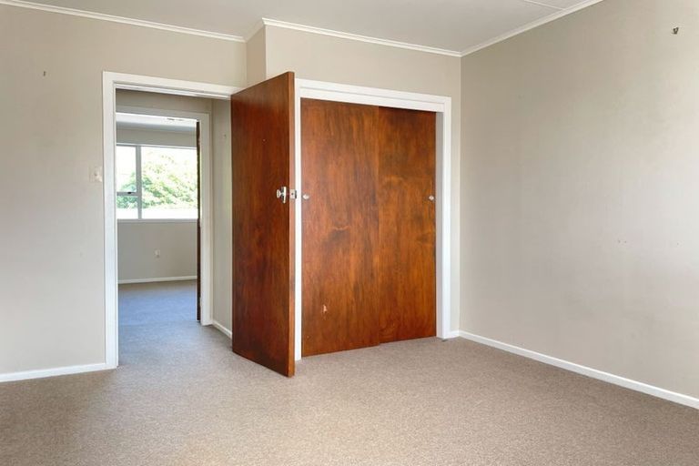 Photo of property in 87a Pinehaven Road, Pinehaven, Upper Hutt, 5019