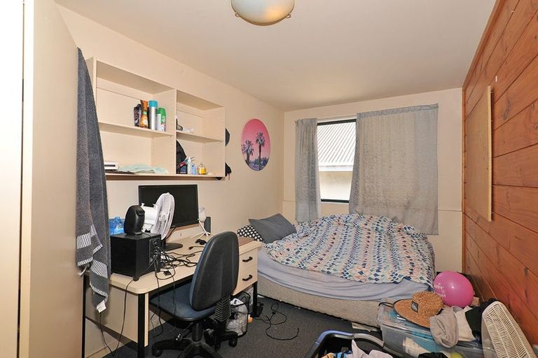 Photo of property in Te Awhina Apartments, 17/22 Sussex Street, Mount Cook, Wellington, 6021