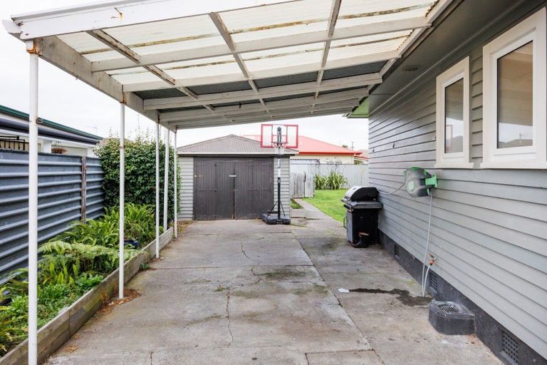 Photo of property in 2 Montgomery Street, Feilding, 4702