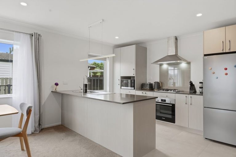 Photo of property in 31 Harore Road, Takanini, 2112