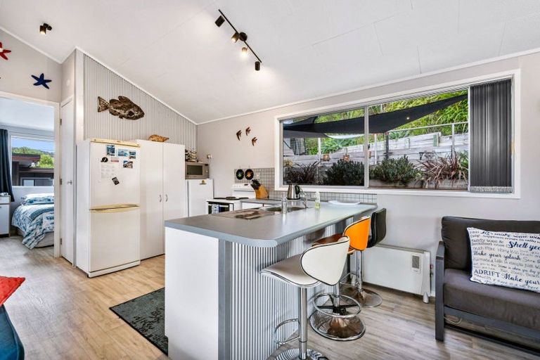 Photo of property in 143 Oakura Road, Oakura, Hikurangi, 0184