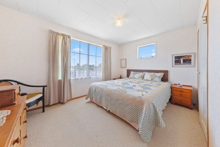 Photo of property in 40 Marendellas Drive, Bucklands Beach, Auckland, 2014