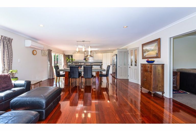 Photo of property in 12 Chilwell Place, Halswell, Christchurch, 8025