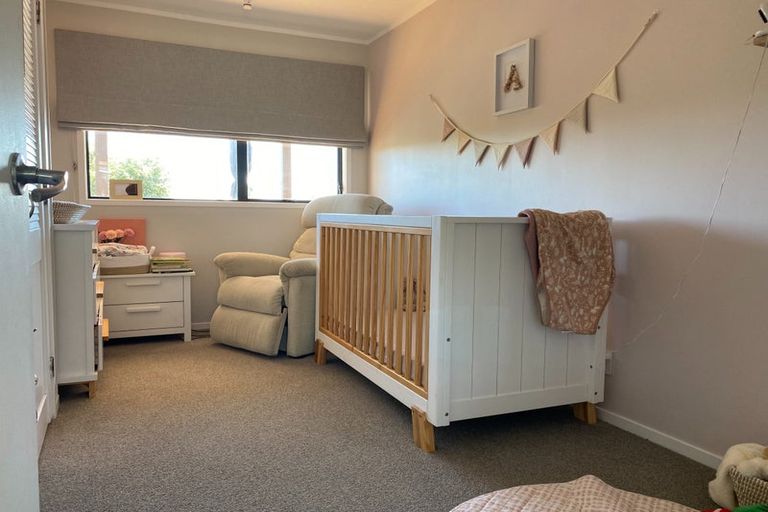Photo of property in 4 Waiora Road, Stanmore Bay, Whangaparaoa, 0932