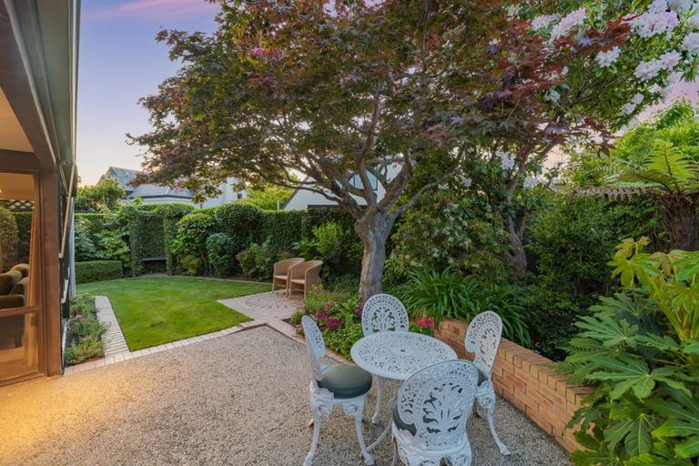 Photo of property in 33 Mcdougall Avenue, St Albans, Christchurch, 8014