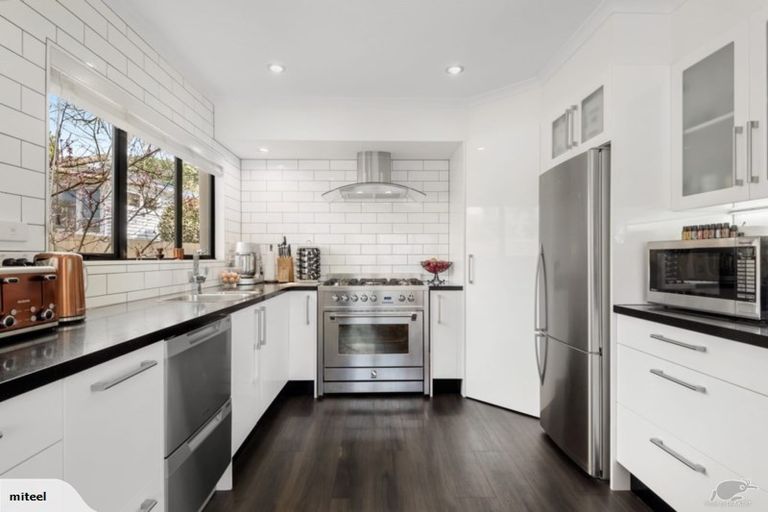 Photo of property in 60a Karaka Street, Takapuna, Auckland, 0622