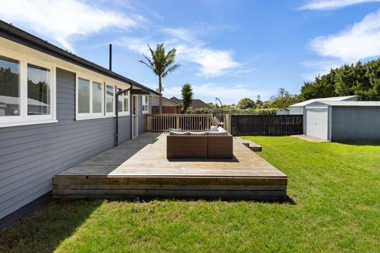 Photo of property in 24 Windmill Road, Pukekohe, 2120