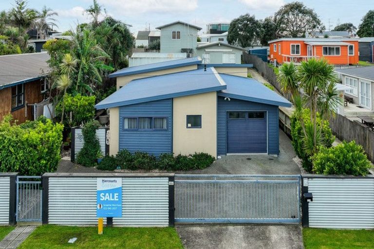 Photo of property in 13a Hillview Road, Waihi Beach, 3611