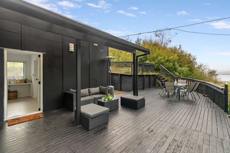 Photo of property in 16 Shelly Beach Road, Shelly Beach, Helensville, 0874