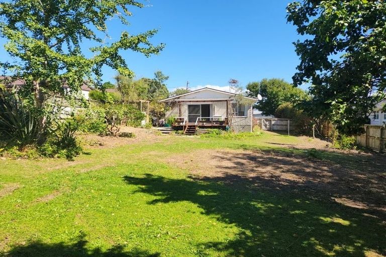 Photo of property in 7 Ruru Street, Waikanae, 5036