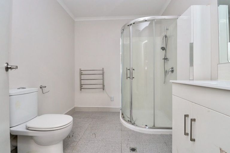 Photo of property in 15a/132 Stancombe Road, Flat Bush, Auckland, 2016