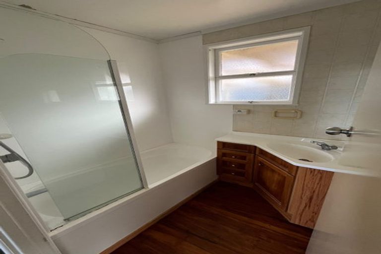 Photo of property in 34 Andrew Road, Howick, Auckland, 2010