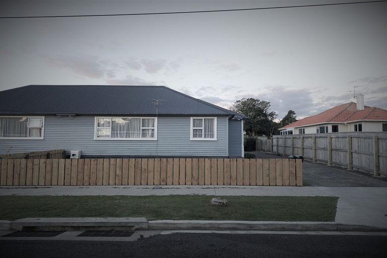 Photo of property in 7 List Street, Welbourn, New Plymouth, 4310