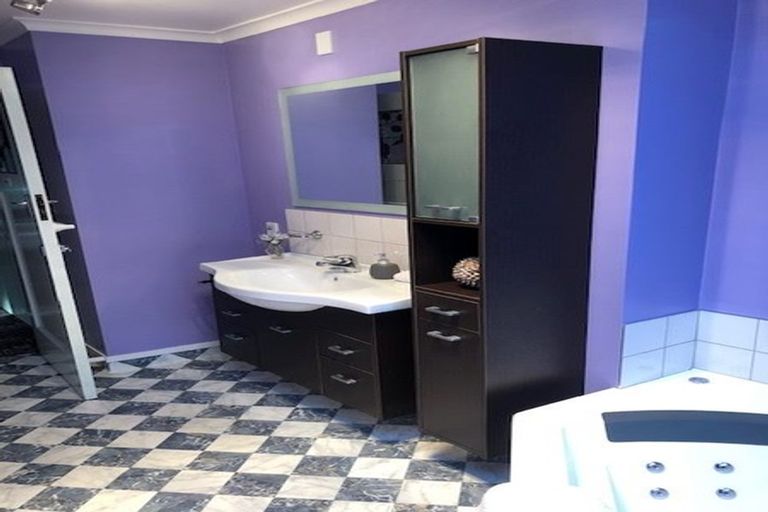 Photo of property in 360 Kaikorai Valley Road, Bradford, Dunedin, 9011