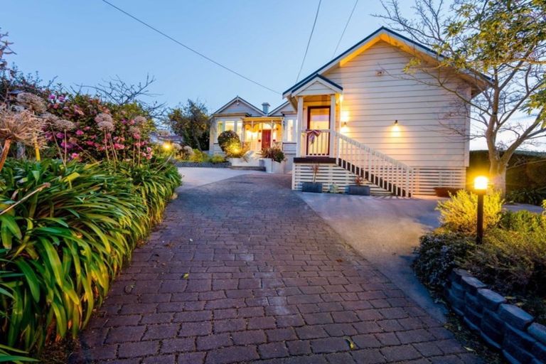 Photo of property in 35 Crosby Street, Mornington, Dunedin, 9011