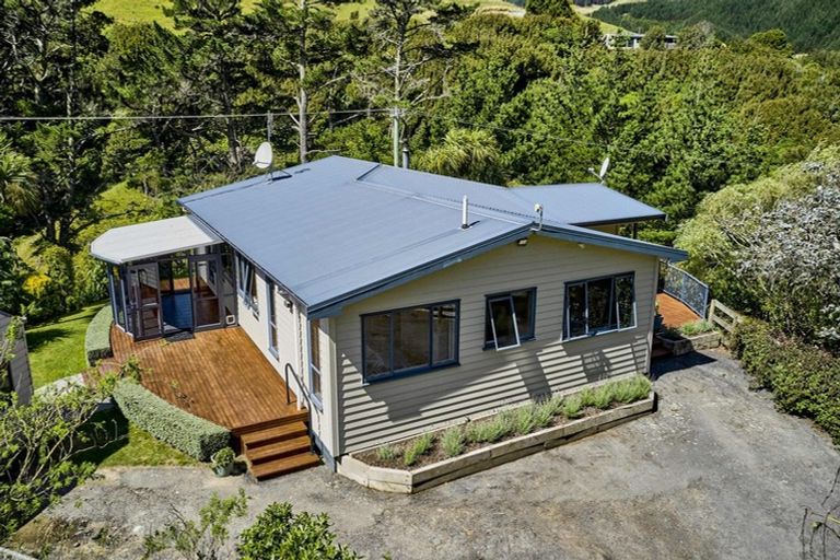 Photo of property in 1153 Paekakariki Hill Road, Paekakariki Hill, Porirua, 5381