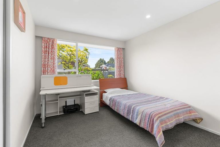 Photo of property in 11a Wyatt Place, Russley, Christchurch, 8042