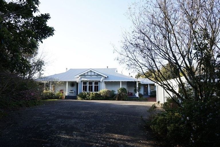 Photo of property in 126 Awai Road, Tarurutangi, New Plymouth, 4372