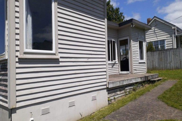 Photo of property in 8a Albert Street, Waihi, 3610