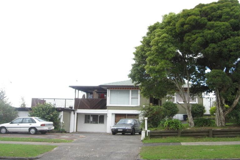 Photo of property in 116 Gossamer Drive, Pakuranga Heights, Auckland, 2010