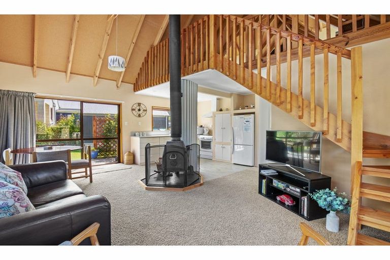 Photo of property in 19 Arrow Street, Naseby, 9396