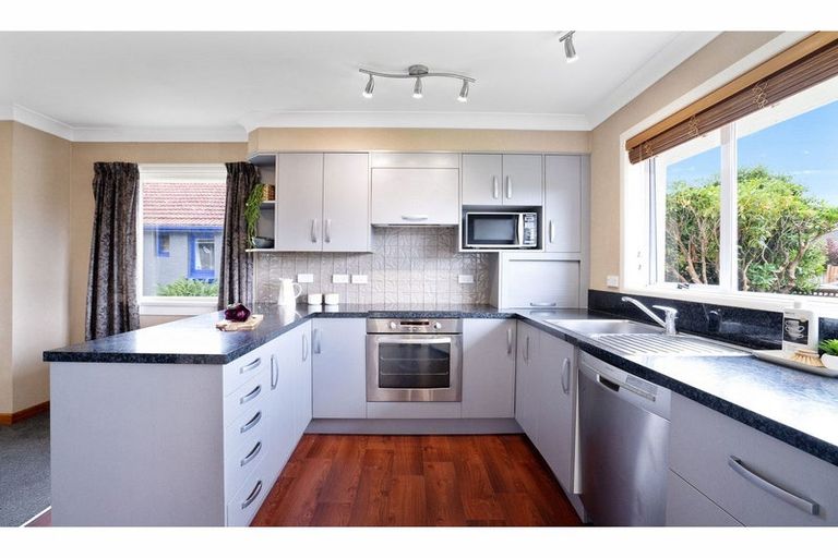 Photo of property in 12 Carron Street, Waverley, Invercargill, 9810