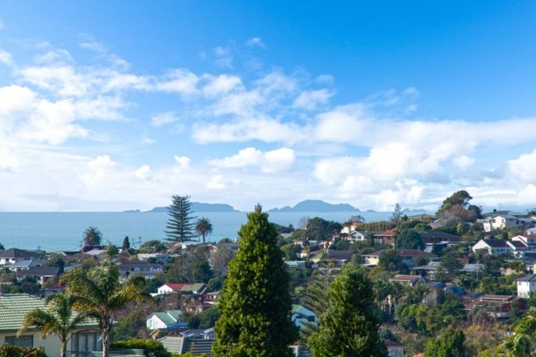 Photo of property in 693a East Coast Road, Browns Bay, Auckland, 0630