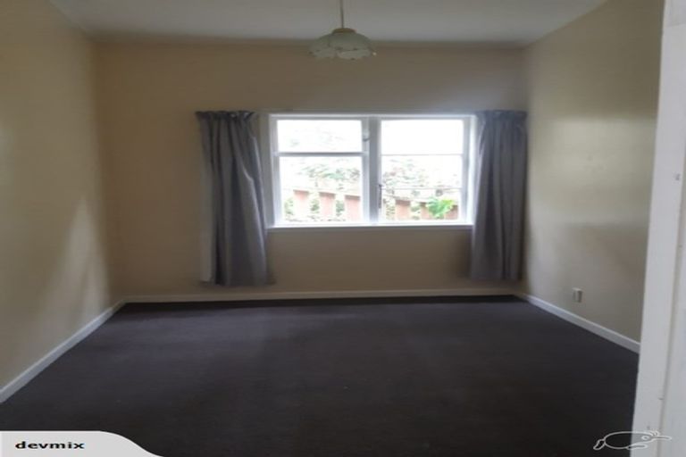 Photo of property in 71 Mitchell Street, Brooklyn, Wellington, 6021