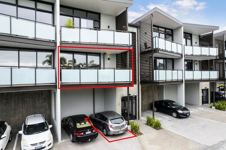 Photo of property in 10/4161 Great North Road, Glen Eden, Auckland, 0602