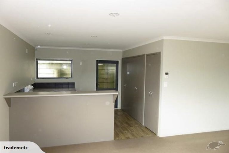 Photo of property in 2 Beazley Avenue, Paparangi, Wellington, 6037