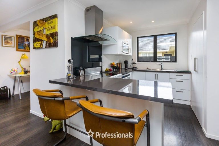 Photo of property in 48 Black Beech Street, Birchville, Upper Hutt, 5018