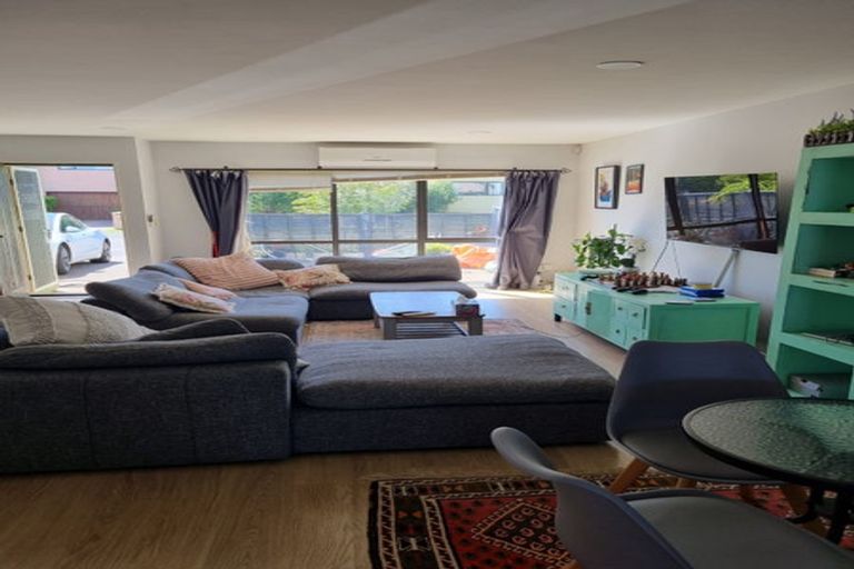 Photo of property in 6 Els Close, Golflands, Auckland, 2013